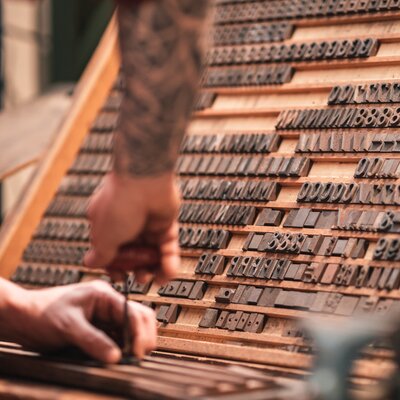 The inscription for the fire branding is being prepared.